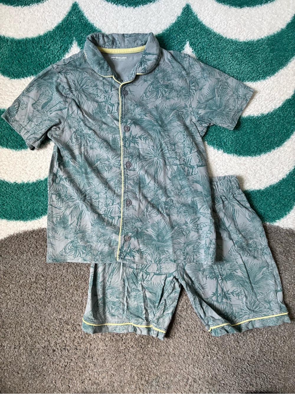 Vertbaudet Short Button Down Pajama Set (Sage) Size 128/8 (fits 6/7)